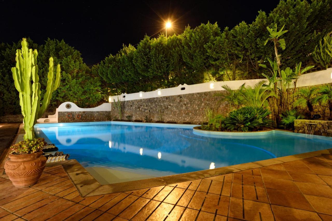 Pietra Pomice Hotel Липари Экстерьер фото