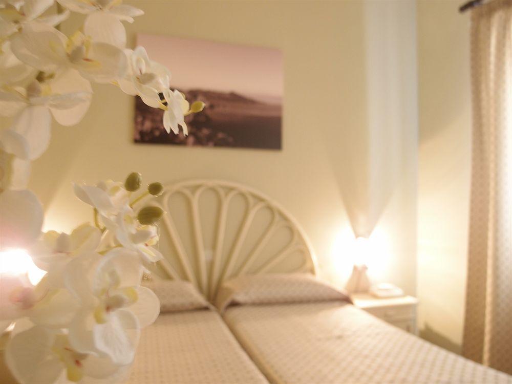 Pietra Pomice Hotel Липари Экстерьер фото