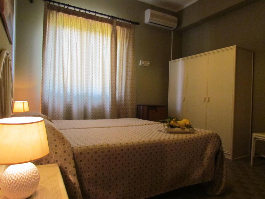 Pietra Pomice Hotel Липари Экстерьер фото